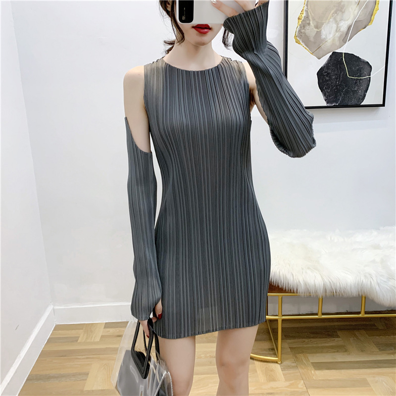 Lady Fashion New Pleated Dress Fancy Sleeves Interesting Dress