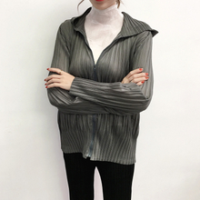 Women Pleated Hooded Jacket Autumn 2019 Zip Windbreaker Loose Large Pleated Coat