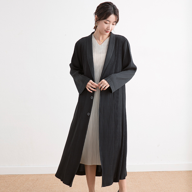 Women Pleated Jacket Long Sleeve Thick Coat Popular Windbreaker