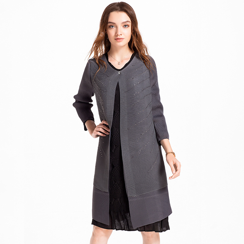 2018 New Arrival Women Coat Pleated Office Lady Three Quarter Sleeve Long Solid V-neck Single Button Regular Jackets