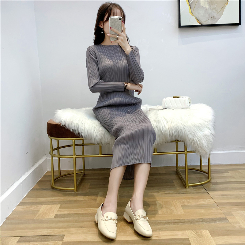 Autumn Women Pleated Fashion New Solid Color Loose Big Size Dress