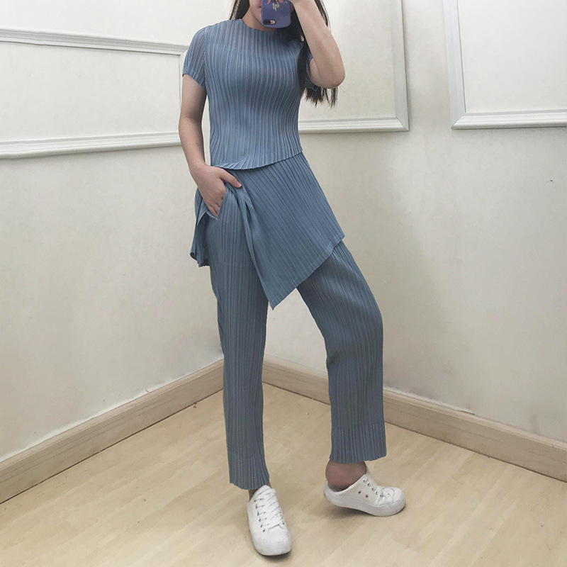 Fashion Casual Suit Women's 2020 Summer Pleated Round Neck Short Sleeve Top Straight Pants Two Piece Set