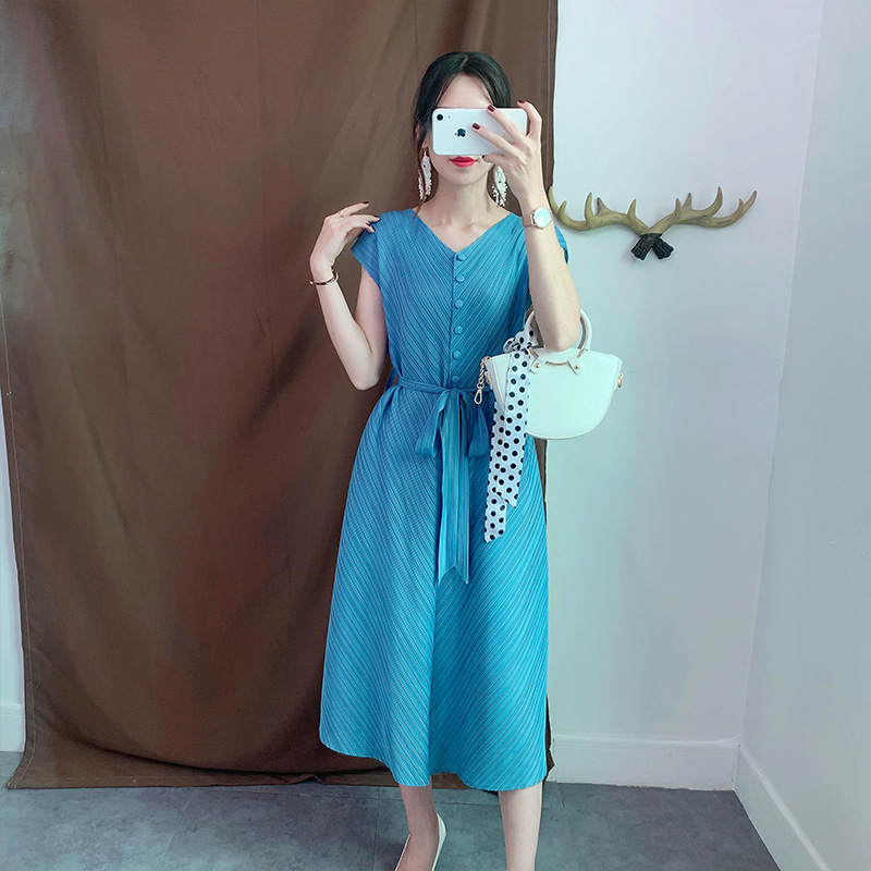 Women Summer Fashion New Pleated Loose Big Sized Belt Tidal Dress