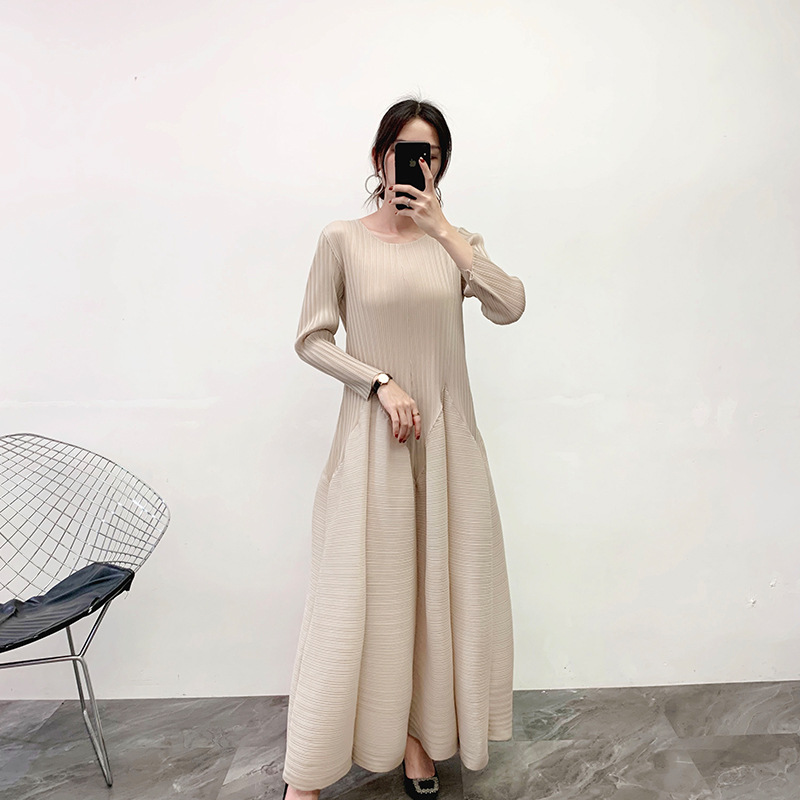 Women Spring 2020 Pleated Dress New Pleated Oversized Lantern Dress