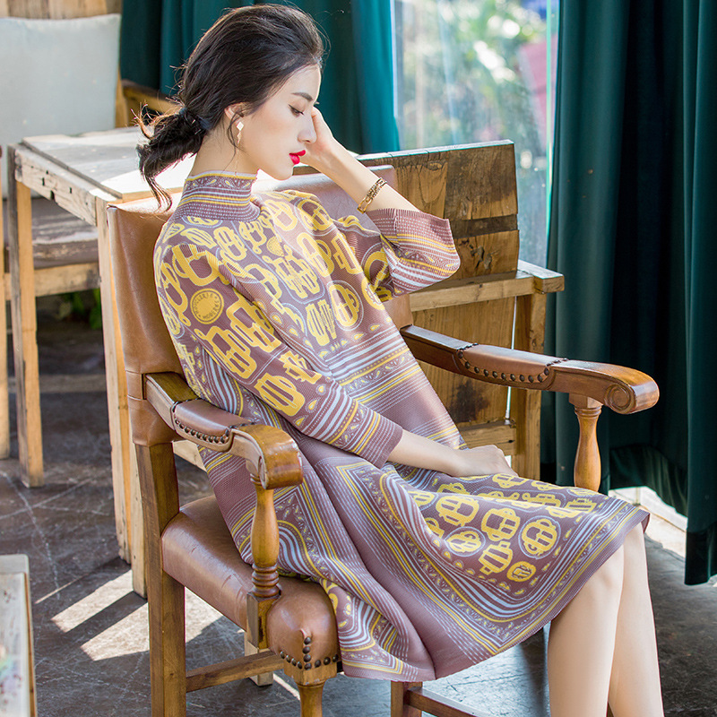 Fashionable High Collar Printed Dress 2020 Spring New Women's Loose Large Pleated Mother's A-line Dress