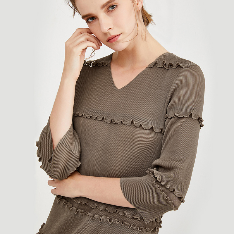 Spring 2020 Women Tidal Pleated New Ear Dress Fashion V-neck Dress