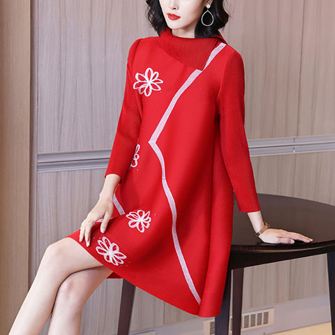 High-end Foreign Style Plus Size Beaded Dress Spring 2021 New Female Red Large Size Fat Mm Cover Belly