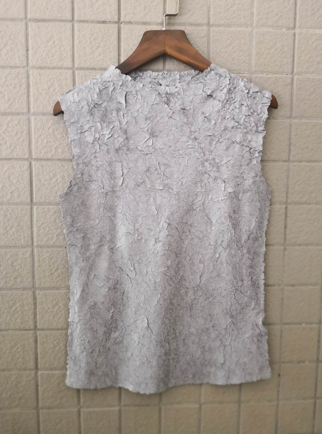 Summer Women Crinkled Office Lady Satin Fashion Sleeveless O-neck Pullover Tidal Blouses Shirts