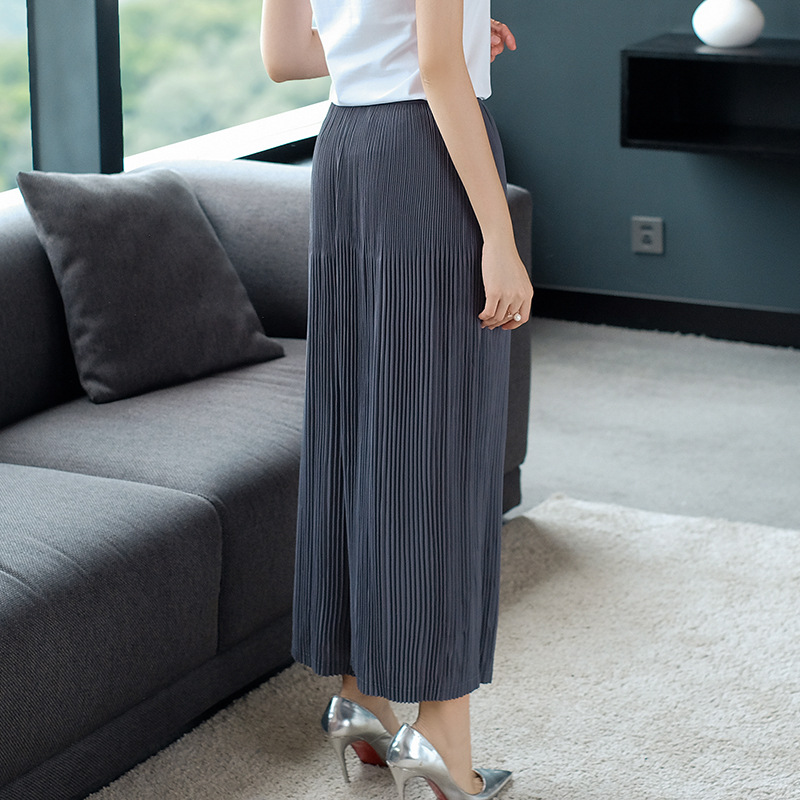 Summer New Women's Pelated Simple Fashion Leisure Pants Loose Size Chiffon Pleated Broad-legged Pants