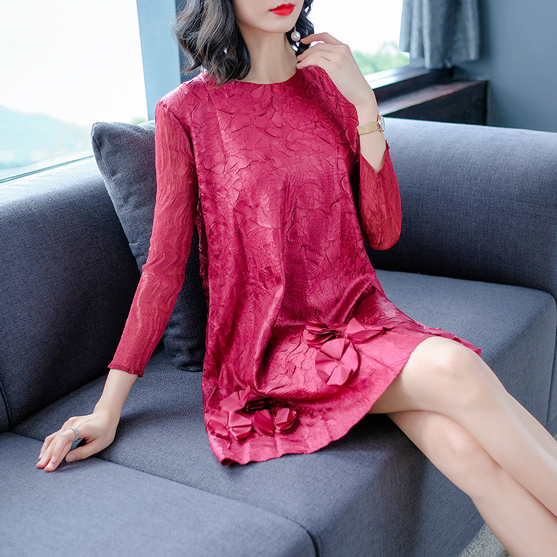 New Women's Loose Size Pure Colour Pleated A-shaped Dress