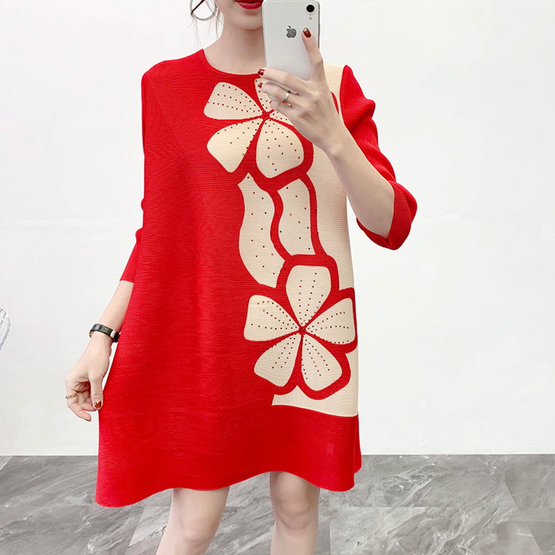 Fashion Mother's Big Size Belly Covering New Women's Dress Early Spring 2020 Loose Pleated Dress