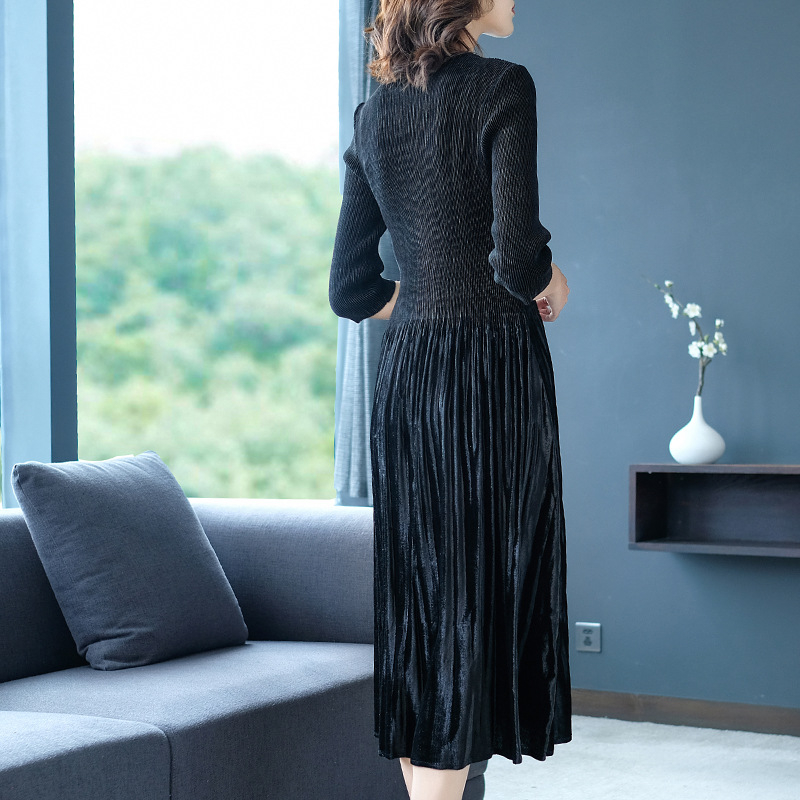 Autumn Women Pleated Fashion New Tidal Lady Winter Loose Big Size Dress