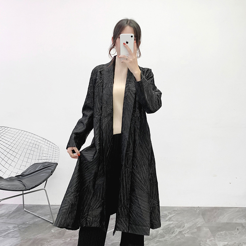 Women Winter New Pleated Windbreaker Loose Large Size Strap Double-layer Thickened Double-sided Coat
