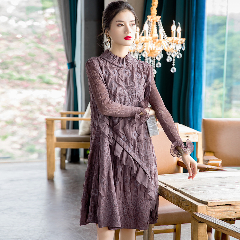 Women Embroidered Pleated Dress New Long Sleeve Loose Large A-line Dress Trend In Spring 2020