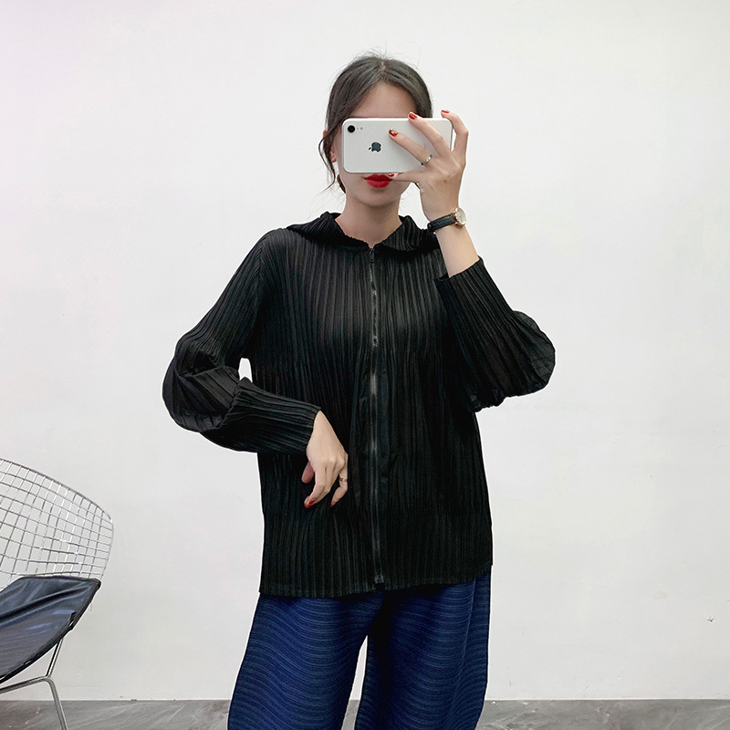 Women Pleated Hooded Jacket Autumn 2019 Zip Windbreaker Loose Large Pleated Coat