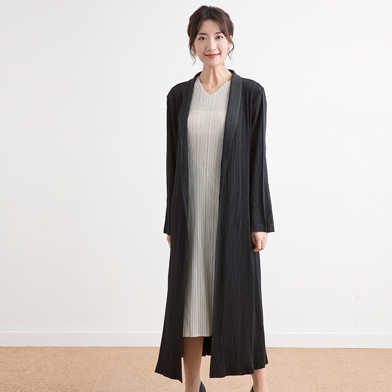 Women Pleated Jacket Long Sleeve Thick Coat Popular Windbreaker