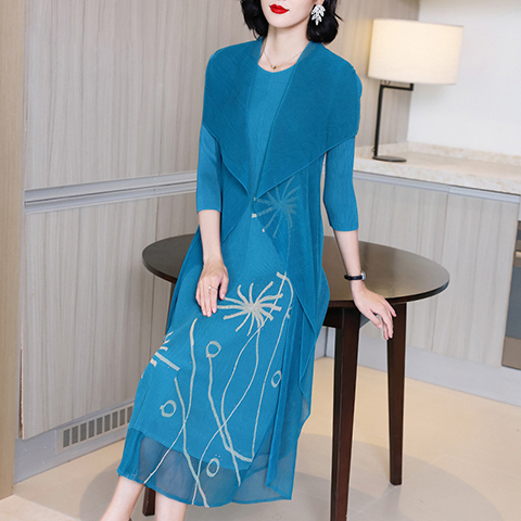 Women Age Reduction Fake Two Dresses Spring 2021 New Women's Long Style Mother Looks Thin And High-end