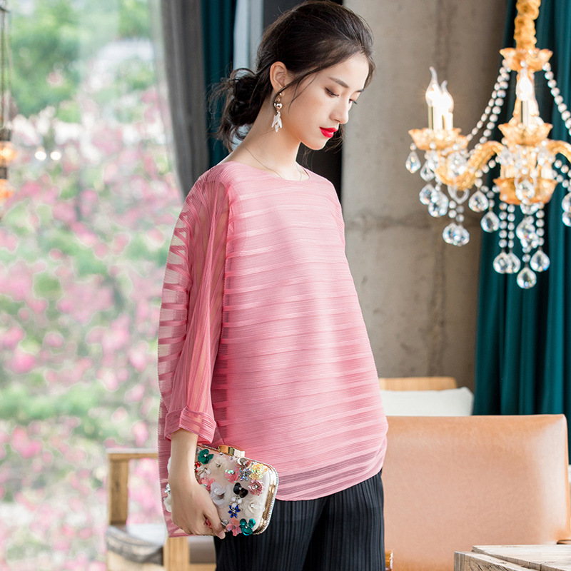Women Pleated -shirt Top Stripes New Fashion Long Sleeve T-shirt In Early Spring 2020
