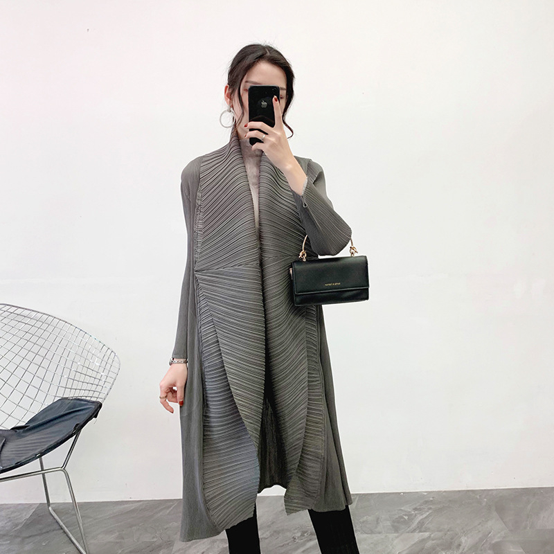 Women Pleated Windbreaker 2020 Spring New Loose Large Pleated Outerwear Jacket