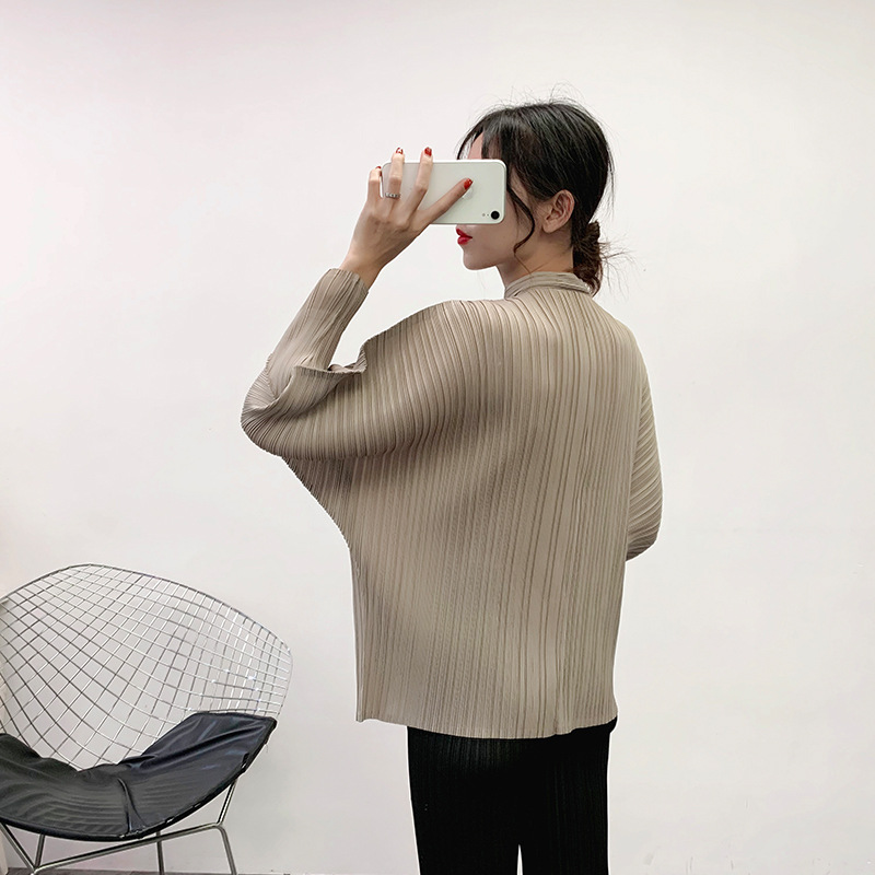 Autumn Women Pleated Fashion New Tidal Loose Big Size Beige Jacket Coat