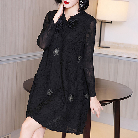 High-end French Black Embroidery Dress Autumn Winter 2020 New Women's Plus Size Pleated Dress