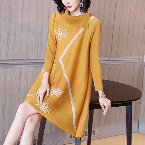 High-end Foreign Style Plus Size Beaded Dress Spring 2021 New Female Red Large Size Fat Mm Cover Belly