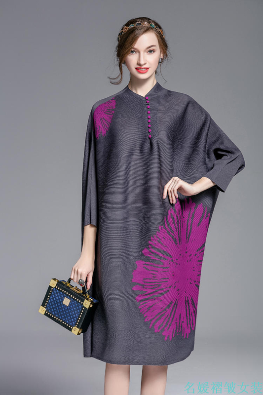 Autumn Women Pleated Fashion New Lady Loose Big Size Tidal One Piece Lady Dress
