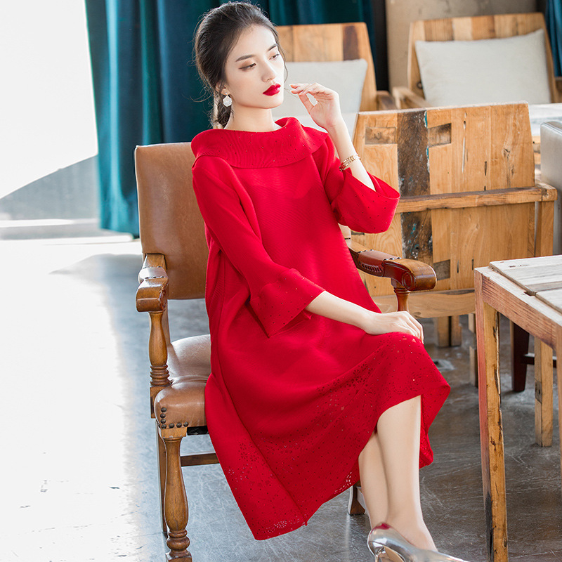 Pleated Large Dress New Red Beaded Embroidered Loose Dress In Early Spring 2020