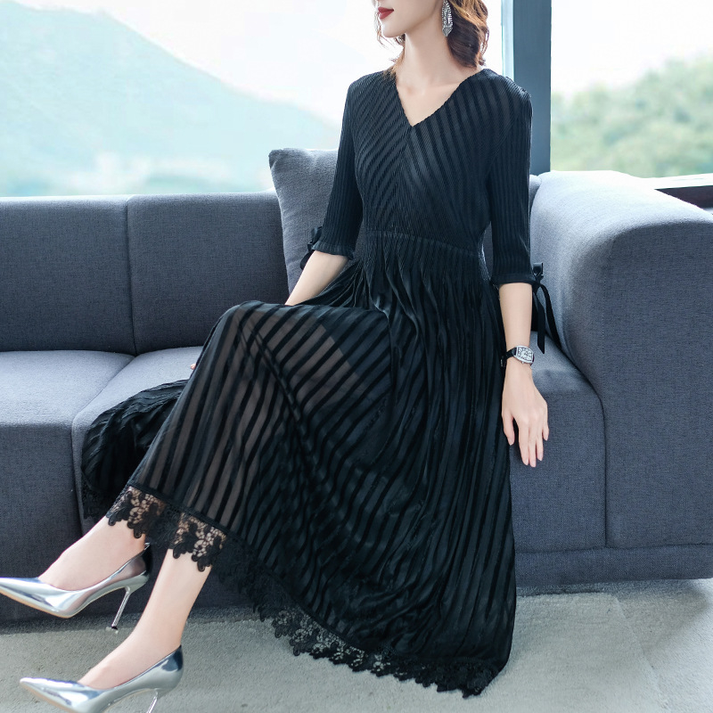 Autumn Women Pleated Fashion New Tidal Loose Big Size Popular High-end Dress