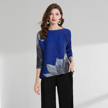 Women Pleated Top Leaves Print Bottoming Shirt
