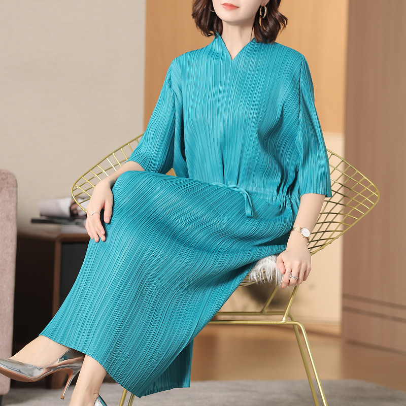 Pleated Dresses Summer New Style V-collar Short Sleeve Slim Long Loose Dress