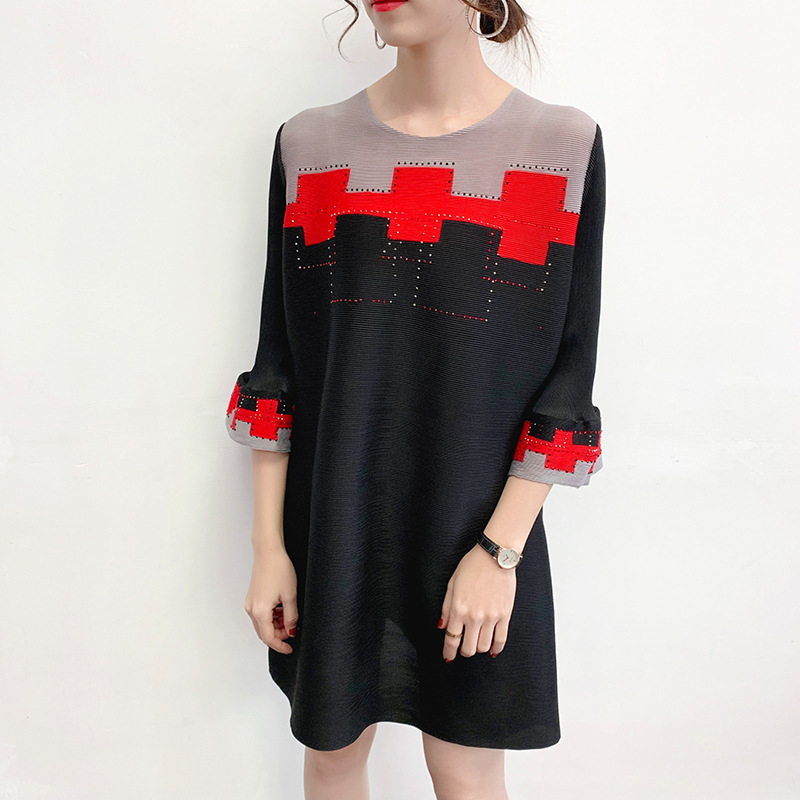 Women Pleated Color Blocking Dress Spring New Loose Large Pleated Dress