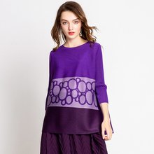 Women Pleated Regular Office Lady Woven Diamonds Print O-neck Regular Blouses & Shirts