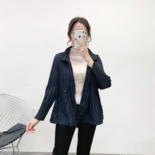 Women Pleated Zipper Windbreaker Jacket Early Spring New Loose Large Pleated Coat Temperament Large Coat