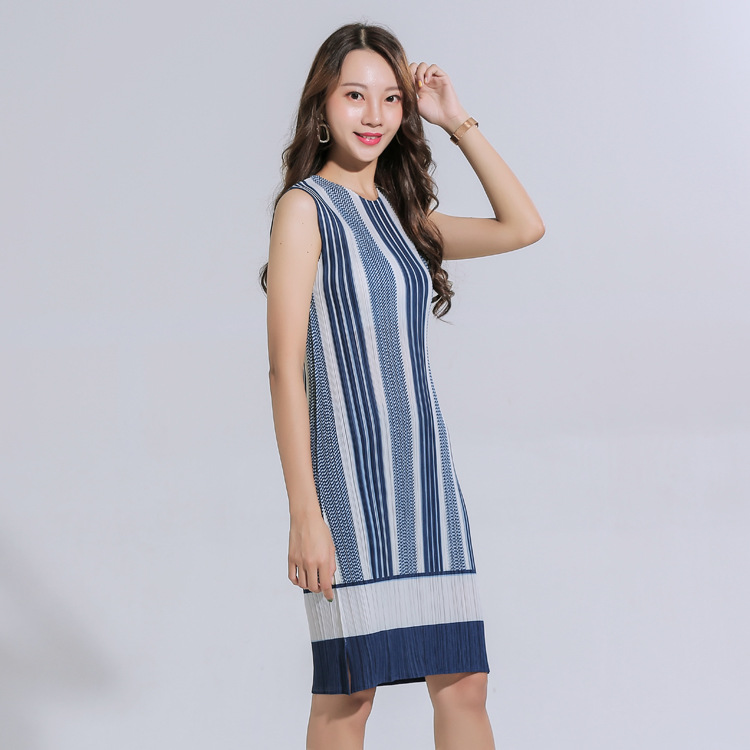 Lady Pleated Sleeveless Dress Digital Print Fashion Loose Big Size Dress