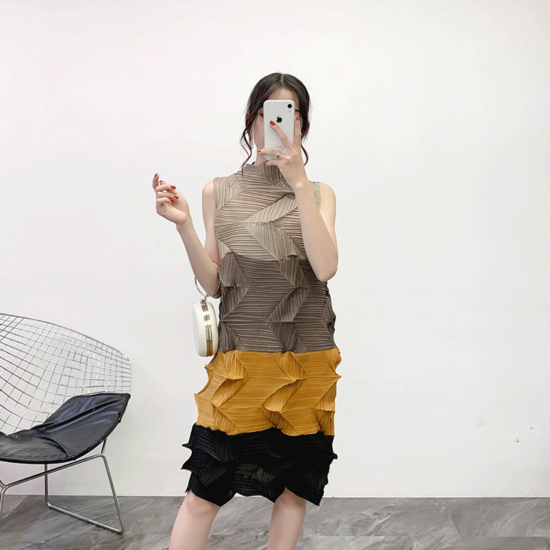 Autumn Winter Big Size Coloured Dress With Pleats Fashion New Bottom Dress