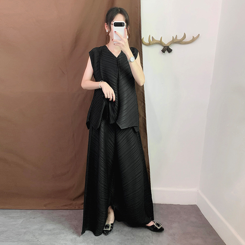 Women Pleated Fashion New Irregular Sleeveless Vest Loose Leggings Two-piece Clothing Sets