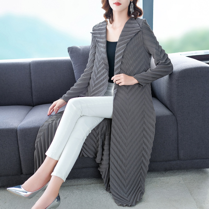 Loose-size Pleated Windbreaker New Women Autumn 2019 Long-sleeved Jacket Pleated Cardigan