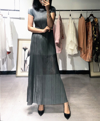 Golden Pleated Loose Casual Tidal Fashion High Quality Elegant Long Dress