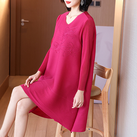 High End Pleated Embroidery Mother's Long Sleeve Dress Spring 2021 New Women's Loose Plus Size Dress