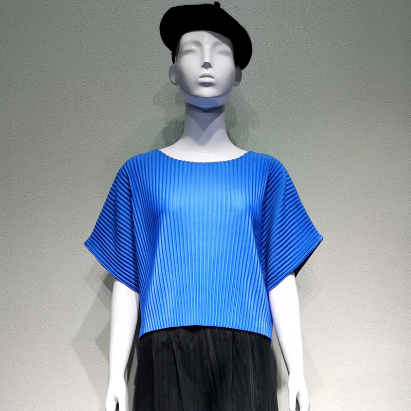 Women's 2020 Summer New Fashion Simple Short Sleeve T-shirt Loose Round Neck Pleated Tops