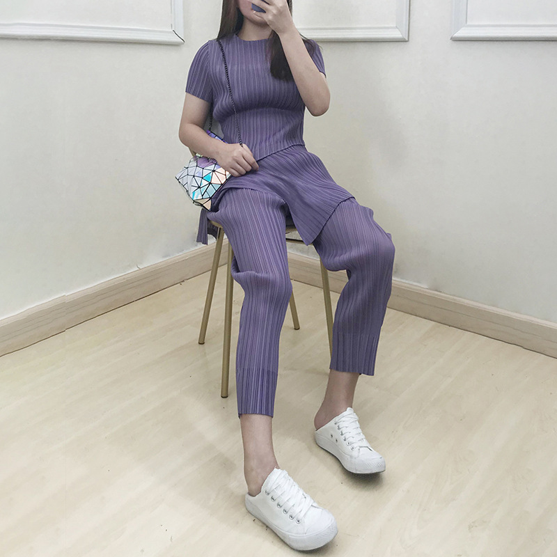 Fashion Casual Suit Women's 2020 Summer Pleated Round Neck Short Sleeve Top Straight Pants Two Piece Set