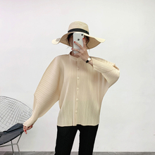 Autumn Women Pleated Fashion New Tidal Loose Big Size Beige Jacket Coat