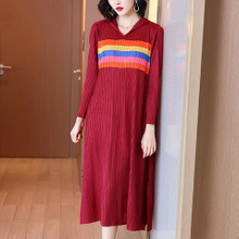 Autumn And Winter Red Long Sleeve Fashion Style Mother Reduced Age Long Pleated Dress