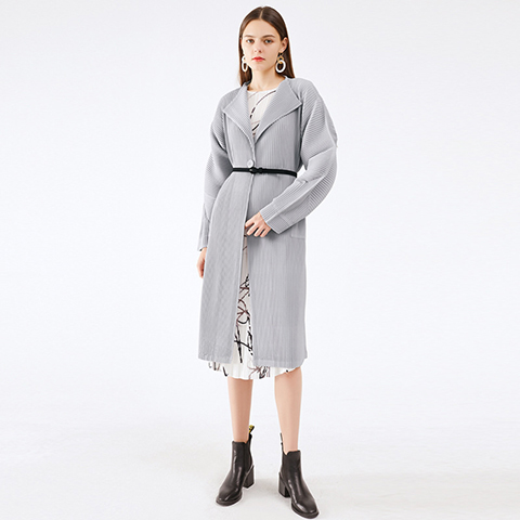 Autumn And Winter 2020 New Leisure Thickened Over The Knee Long Jacket Solid Pleated Raglan Sleeve Windbreaker