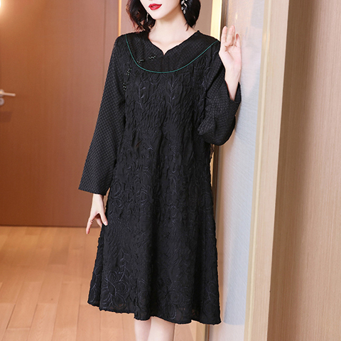 Chinese Style Retro Modified Cheongsam Spring 2021 New High End Pleated Dress