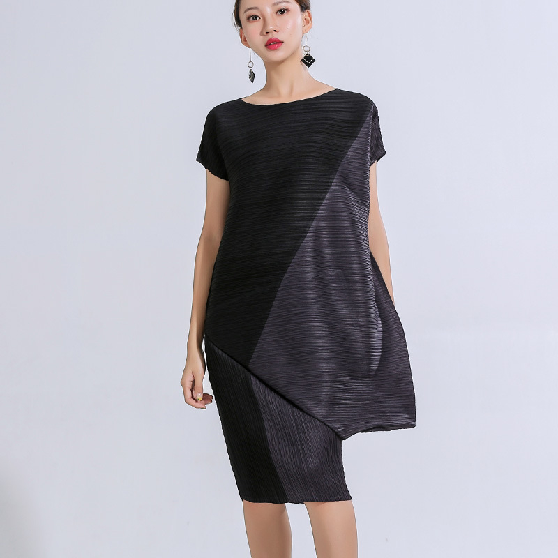 New Wrinkle Design Irregular Color Blocking Dress Large And Loose Dress