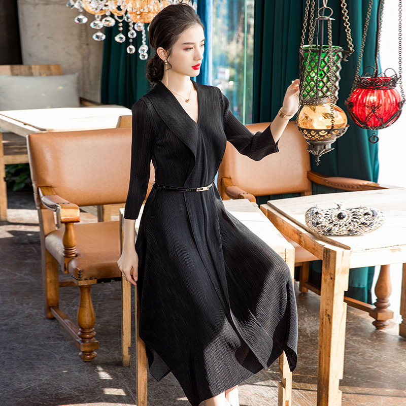 Spring 2020 New Women's Red Large Pleated Dress Fashion Popular Dress