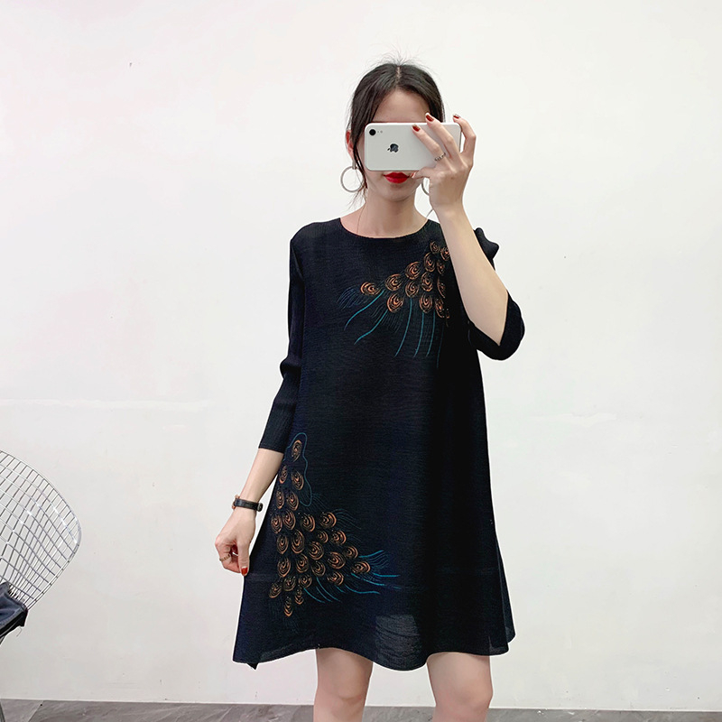 Women Dress 2020 New Spring Fashion New Large Red Pleated Dress