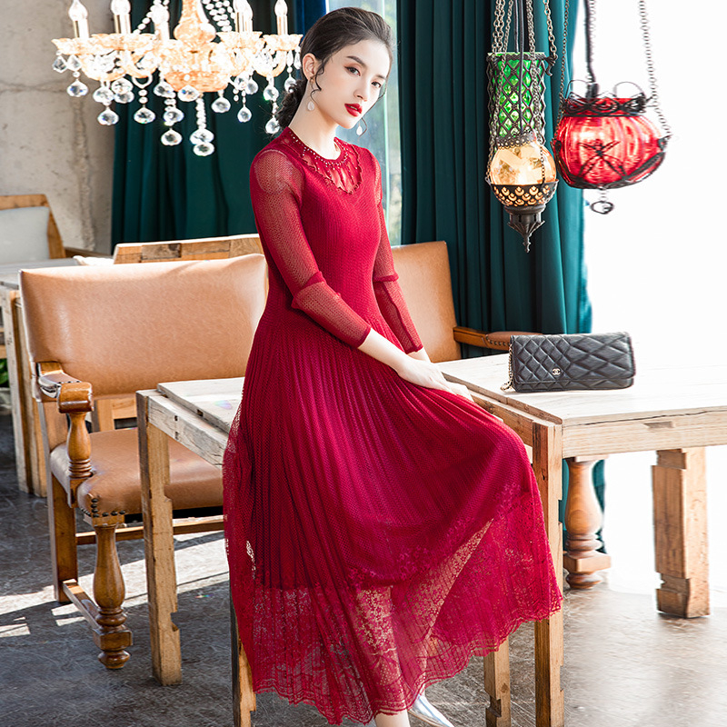 Red Slim Large Lace Dress 2020 Spring New Mesh Patchwork Pleated Dress
